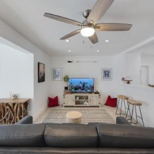 Seas The Day 8 - Nautical Nights & Beach with Pool-Singer Island condo