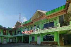 RedDoorz Syariah Hotel Enasti Berastagi, Berastagi