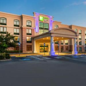 Holiday Inn Express & Suites Bradenton East-Lakewood Ranch