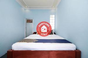 Vaccinated Staff - SPOT ON 2112 Homestay Lestari Dieng Syariah, Wonosobo