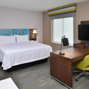 Hotels near Croswell Opera House - Hampton Inn & Suites Adrian Mi