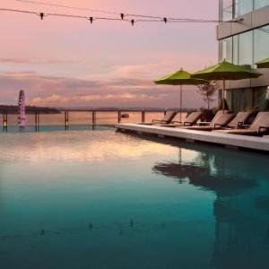 Hotels near The Showbox - Four Seasons Hotel Seattle