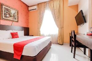RedDoorz near Pasar Pagi Cirebon, Cirebon