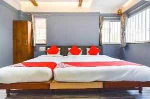 OYO 44369 Hotel Ashirwad, Solapur