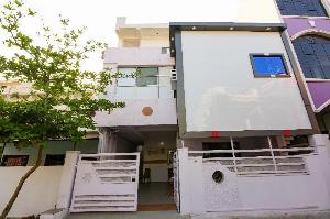 OYO 70034 Rose Villa, Jabalpur