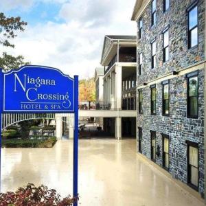 Hotels near Artpark - Niagara Crossing Hotel and Spa