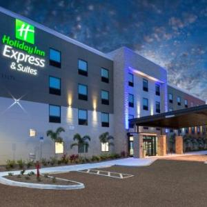 Holiday Inn Express & Suites - Ft Myers Beach-Sanibel Gateway an IHG Hotel