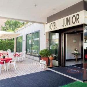 Hotel Junior