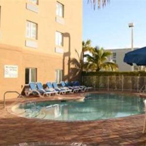 Hotels near St. Lucie County Fairgrounds - Hampton Inn By Hilton And Suites Fort Pierce