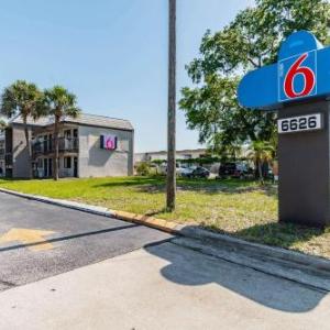 Motel 6 Tampa Fl