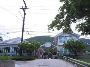 The White Village Ranong Resort (SHA Extra Plus), Ranong