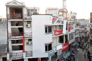 OYO 10239 Holiday INN Paradise, Chandigarh