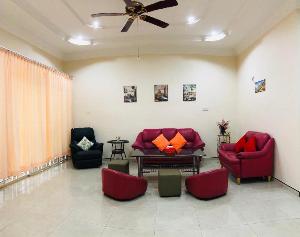 QOMFUL - 4Bed 4Bath Big House, Muar