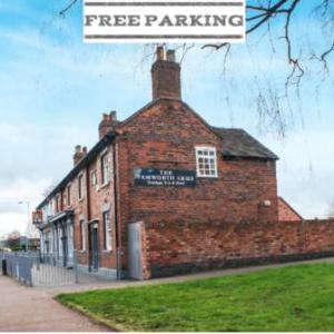 OYO Tamworth Arms Boutique Pub & Hotel