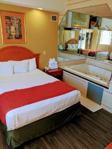 Jets Motor Inn, Queens