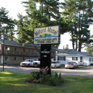 Hotels near Maine Savings Amphitheater - Milford Motel On the River