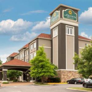 Nashville Superspeedway Hotels - La Quinta Inn & Suites by Wyndham Smyrna Tennessee - Nashville