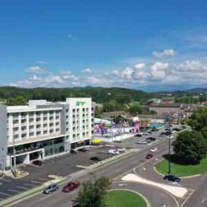 Holiday Inn & Suites Pigeon Forge Convention Center an IHG Hotel