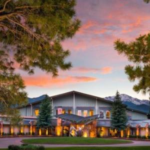 Ed Robson Arena Hotels - Garden Of The Gods Club And Resort