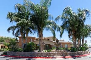 Siegel Select Casa Grande, Casa Grande