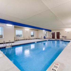 Cobblestone Hotel & Suites - Cozad