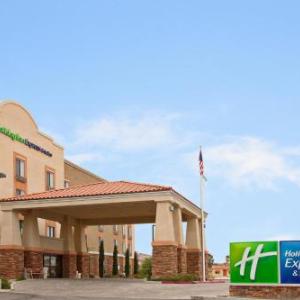 Hotels near Pappy and Harriet's Pioneertown Palace - Holiday Inn Express Hotel & Suites Twentynine Palms