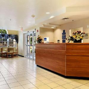 Microtel Inn & Suites Huntsville