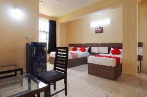 OYO 49965 Golden Residency, Malappuram