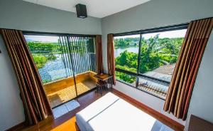 Na Siri Lake View, Samut Prakan