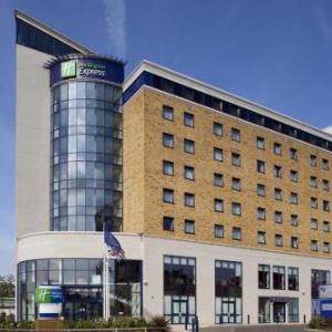 Holiday Inn Express London - Newbury Park