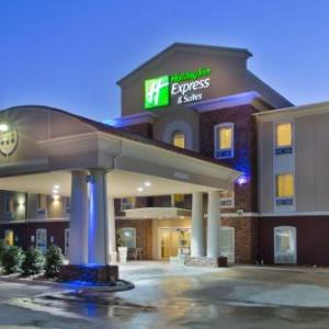 Hotels near La Moderna Field - Holiday Inn Express Hotel & Suites Alvarado