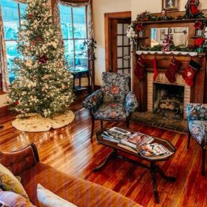Hotels near Eight Seconds Gainesville - Sweetwater Branch Inn Bed And Breakfast