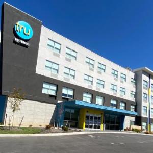 Tru by Hilton Radford VA