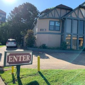 Hotels near Herrington Patriot Center - Stratford Inn Tyler