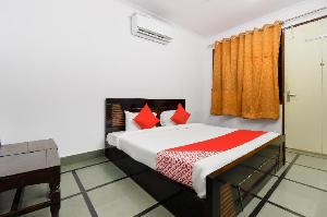 OYO 70136 Hotel Sawraj Regency, Mohali