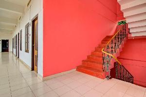 SPOT ON 72636 Royal Tourist Home, Kozhikode