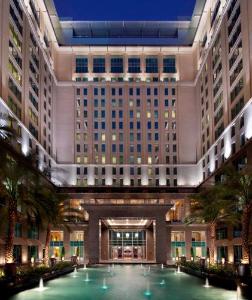 The Ritz-Carlton, Dubai International Financial Centre, Dubai