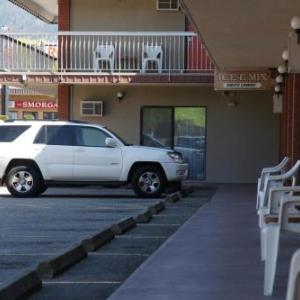 Canadas Best Value Inn and Suites Vernon