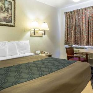 Hotels near Baptist World Center Headquarters - Rodeway Inn Nashville