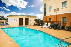 Days Inn & Suites by Wyndham Augusta Near Fort Gordon, Grovetown