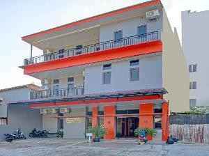 OYO 3606 Cendrawasih Resident, Padang