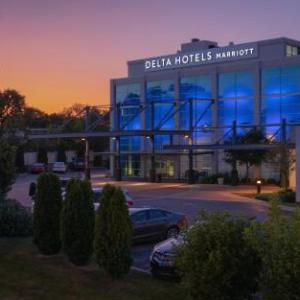 Delta Hotels by Marriott Milwaukee Northwest