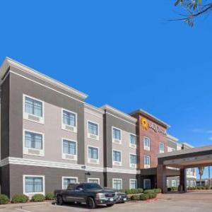 La Quinta Inn & Suites by Wyndham Pasadena North