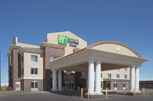 Holiday Inn Express Hotel & Suites Minot South, an IHG Hotel, Minot