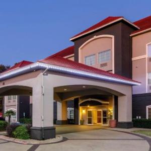 Belcher Center Hotels - La Quinta Inn & Suites by Wyndham I-20 Longview South