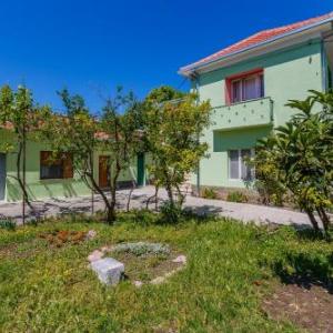 Apartments by the sea Kastel Stari Kastela - 14577