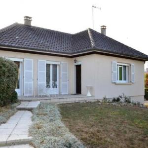 Gîte Arcis-sur-Aube 4 pièces 4 personnes - FR-1-543-57