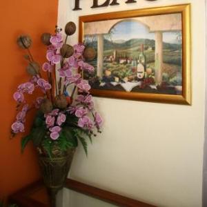 PR Place Hotel
