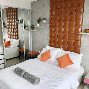 iCity 2BR • 7 Pax  •Parking • Near Mall