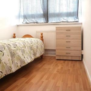 BROOMFIELD STREET DELUXE DOUBLE ROOM 5